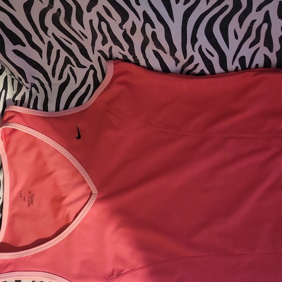 NIKE DRI-FIT ATHLETIC TANK TOP Size XL - Picture 3 of 5